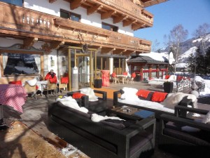 Frühlingsterrasse am Rasmushof Kitzbühel - Apres Ski in Kitzbühel